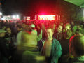Party vor der Bühne.